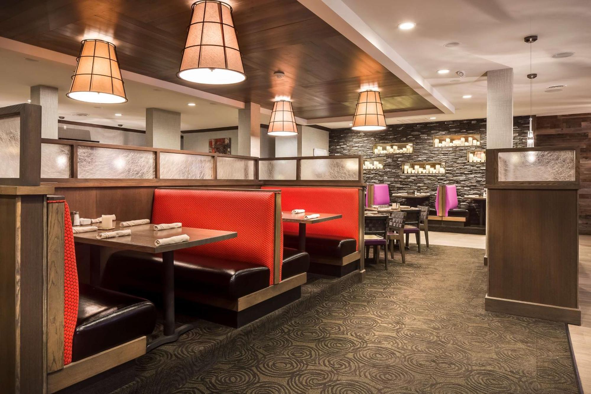 Hampton Inn Iowa City/Coralville Exterior photo
